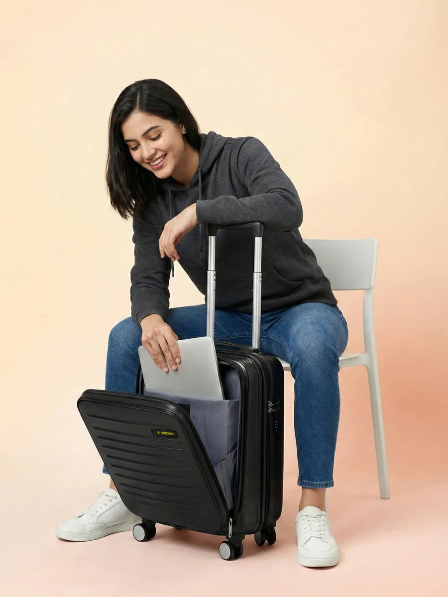 Black Hardside Cabin Trolley Bag