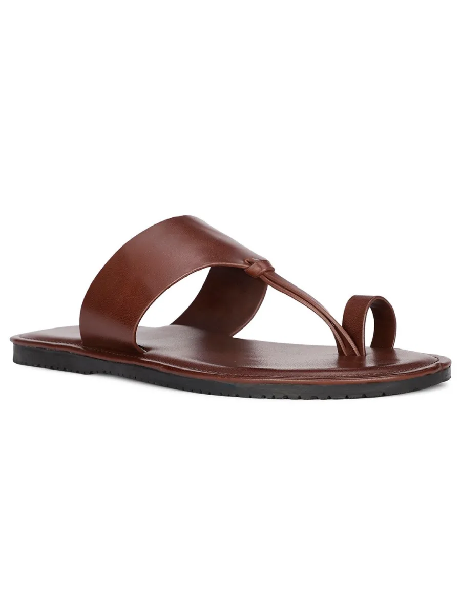 Brown Leather Toe-Ring Sandals