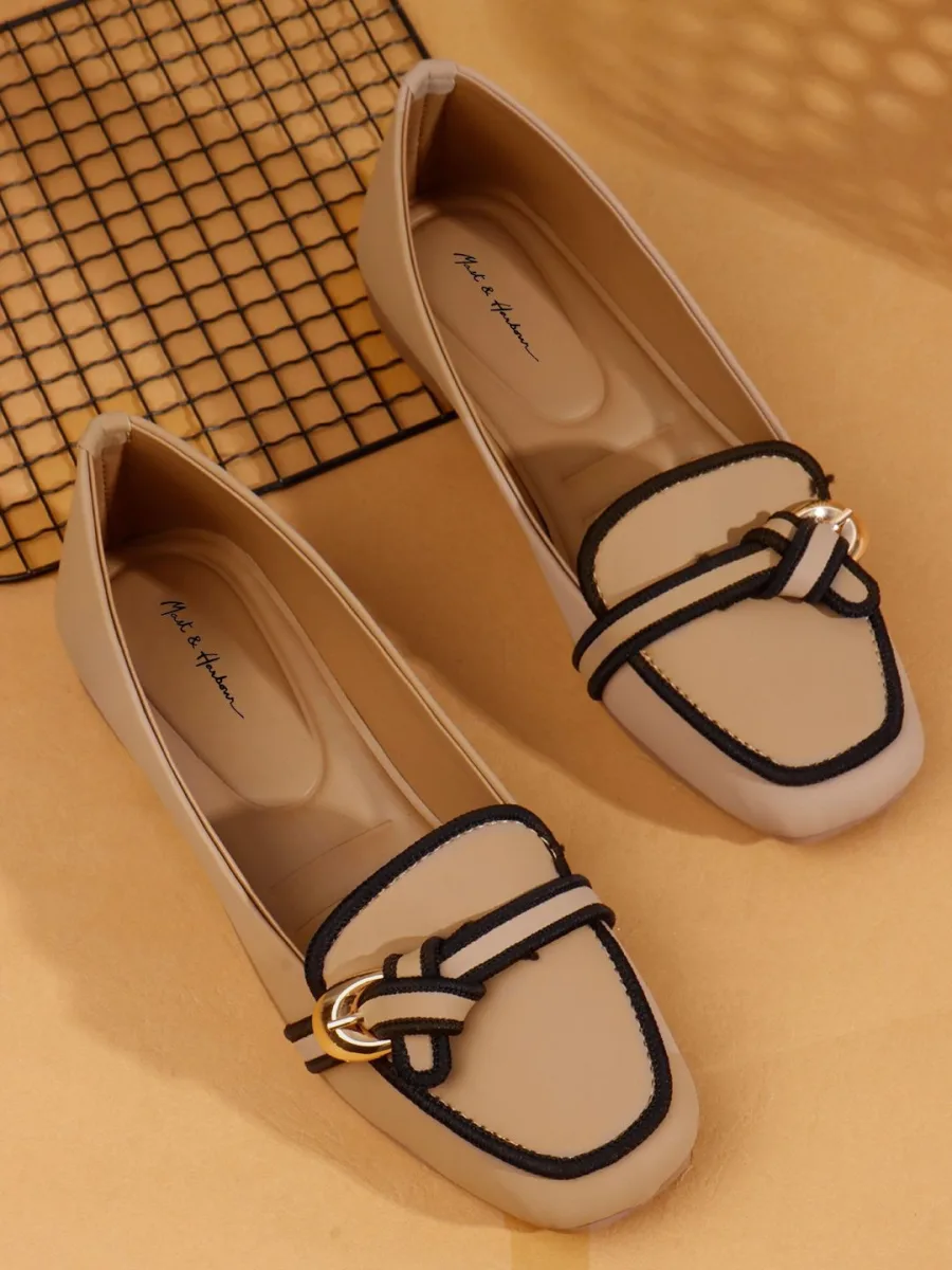 Beige Knotted Loafers