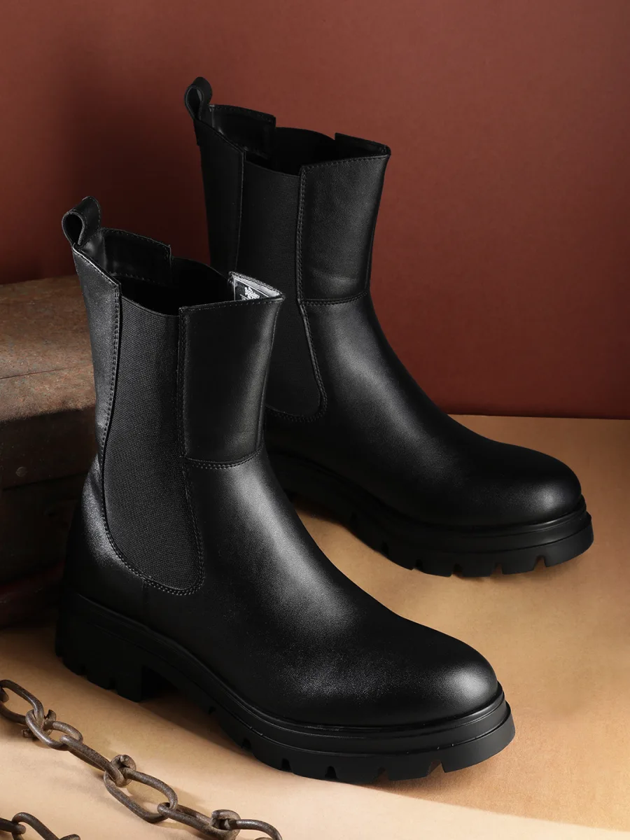 Black Chelsea Boots