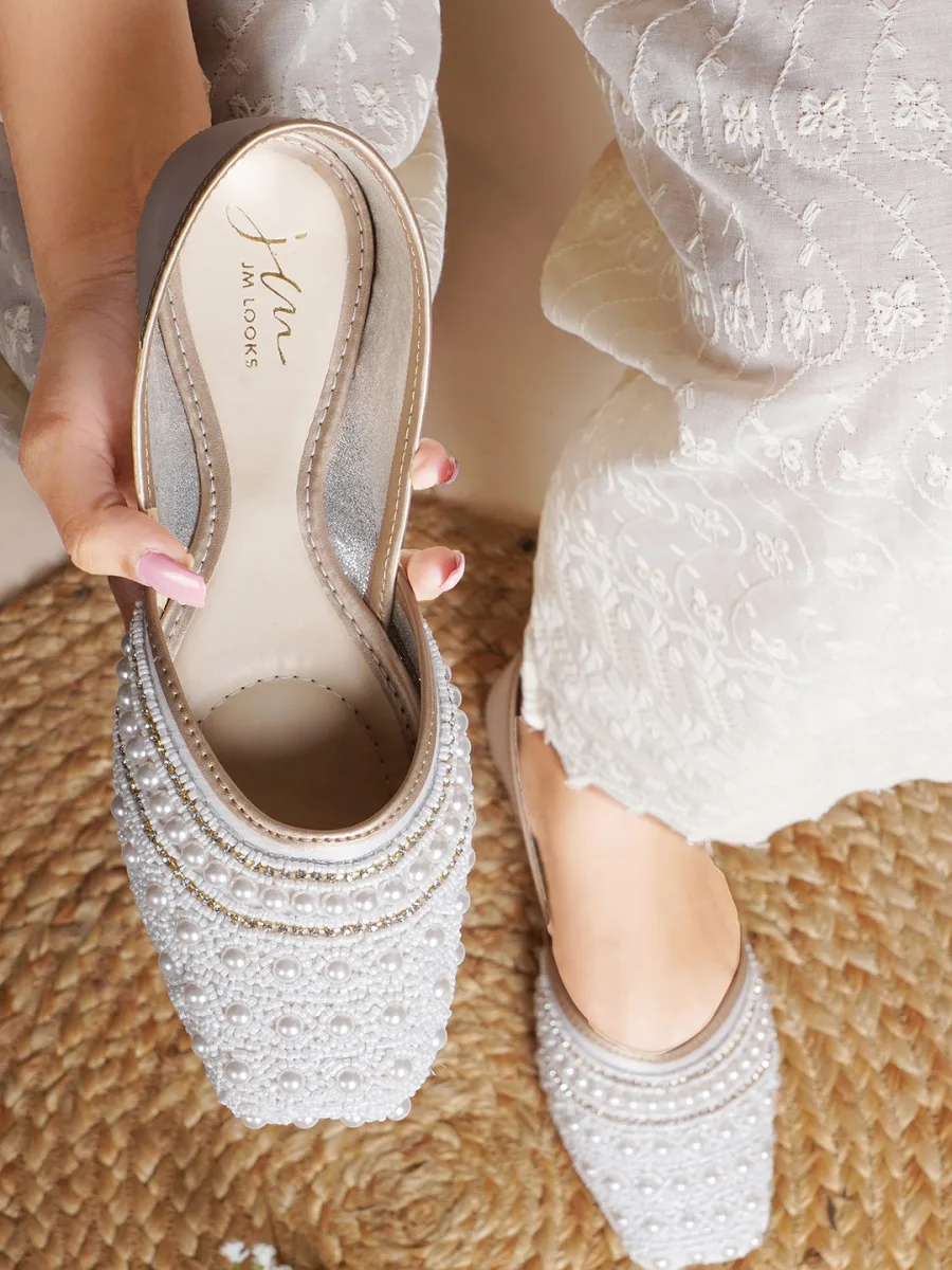 White Pearl Juttis