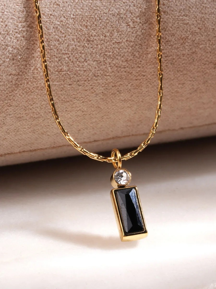 Black Stone Pendant Necklace