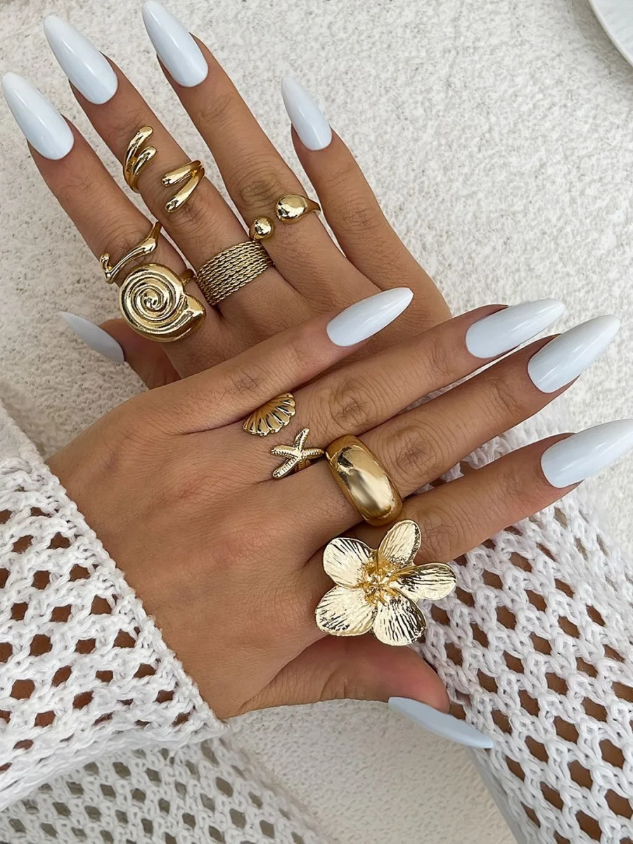 Gold Floral Ring Set