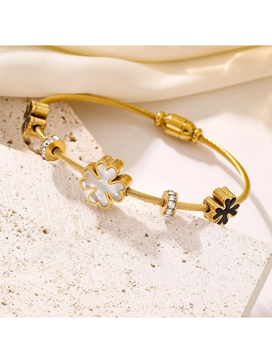 Gold Clover Charm Bracelet