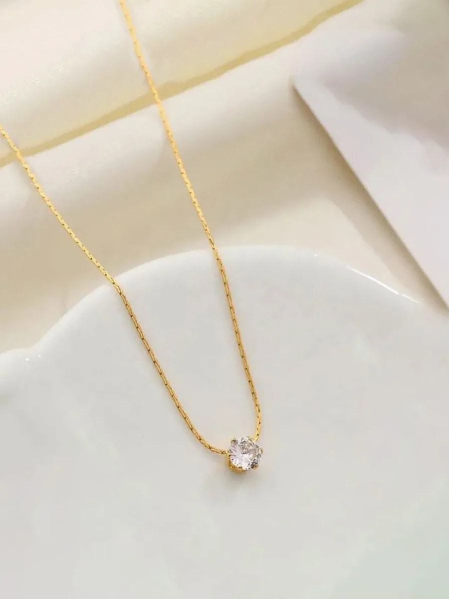 Gold Solitaire Pendant Necklace
