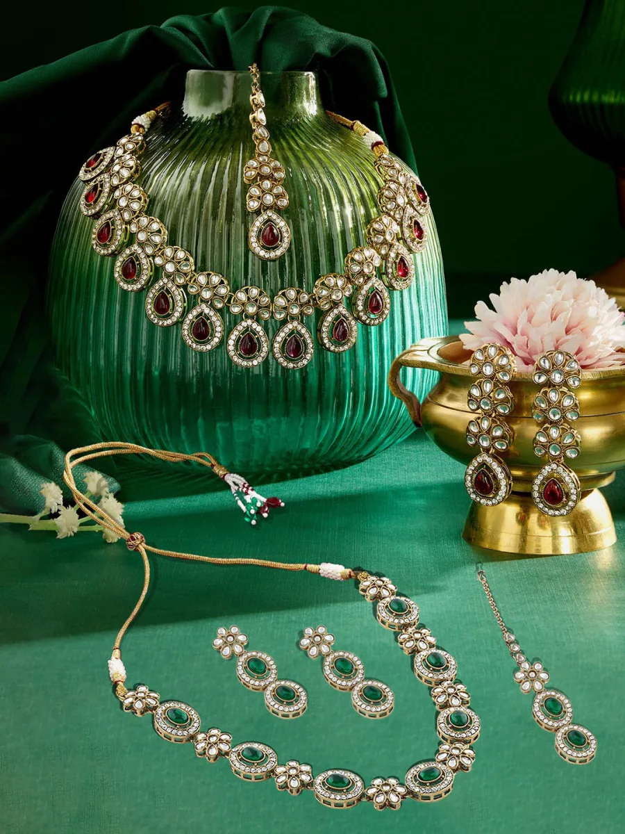 Kundan Maang Tikka Necklace Set
