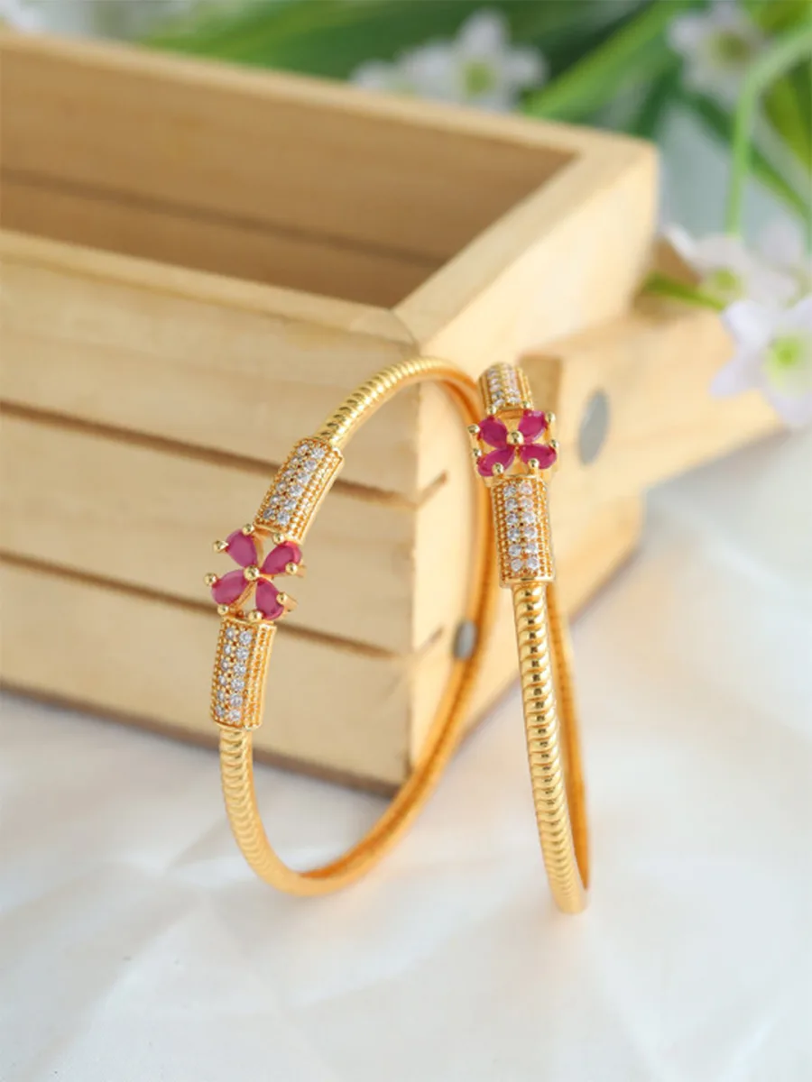 Set Of 2 Gold-Plated Bangles