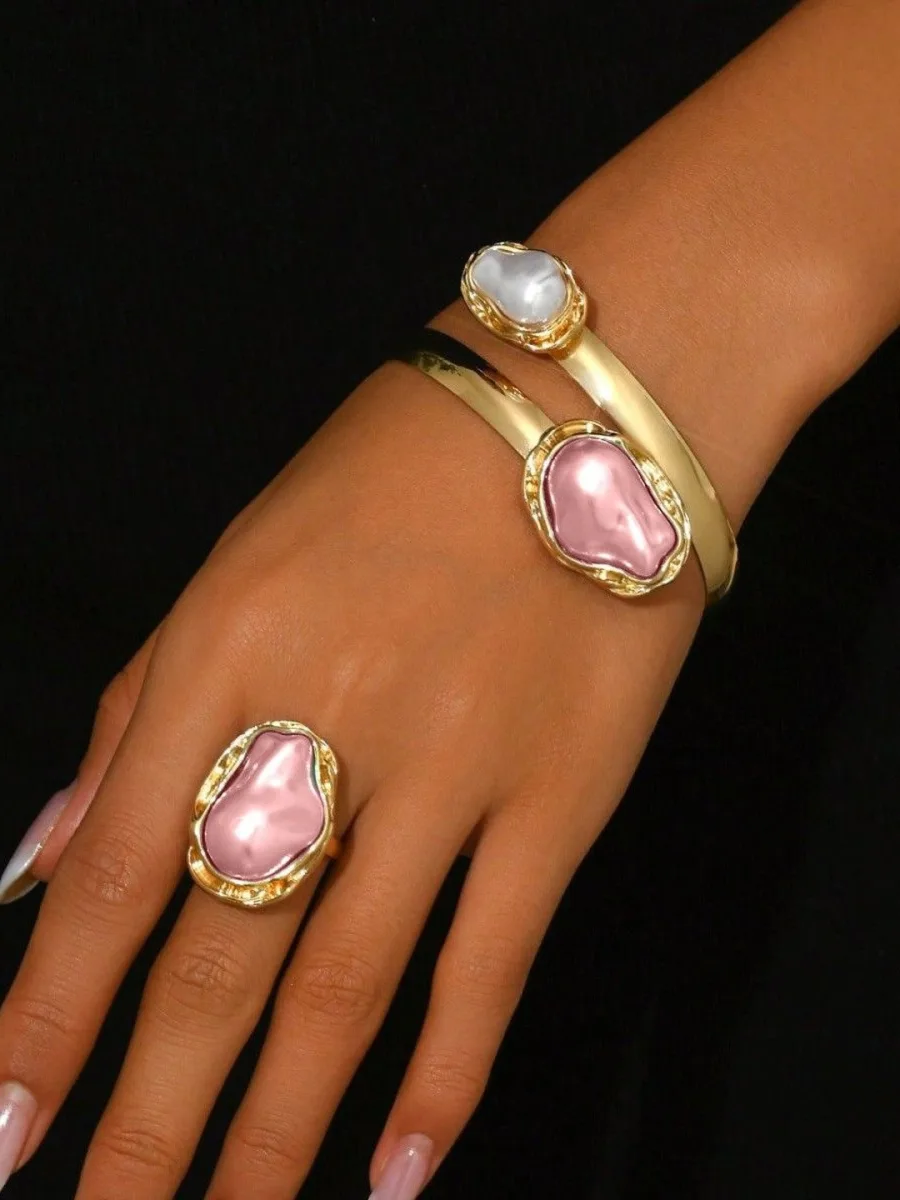 Gold Baroque Pearl Cuff Set