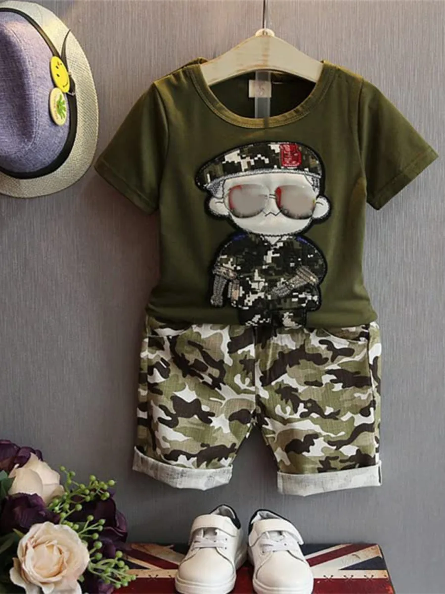 Lightweight Clothing Set