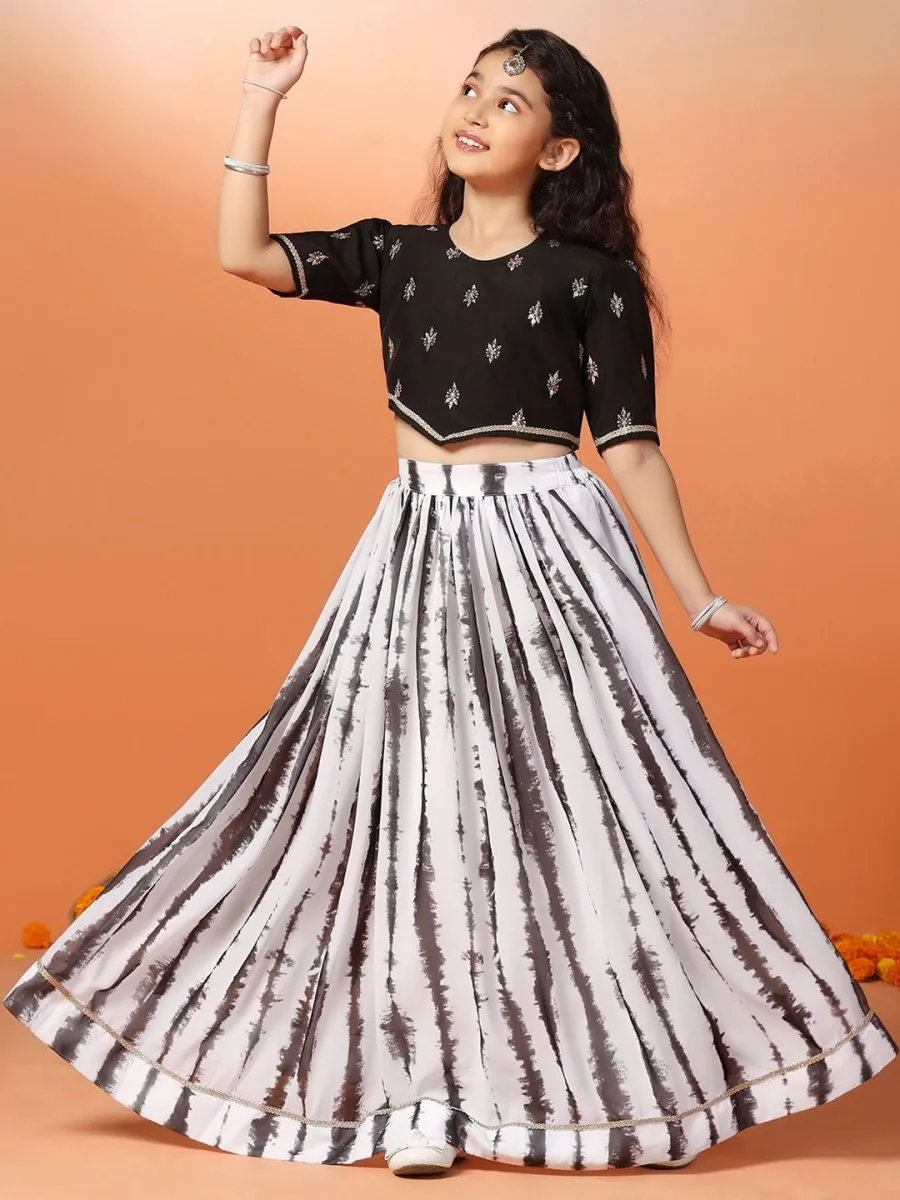 Girls Round Neck Lehenga Choli