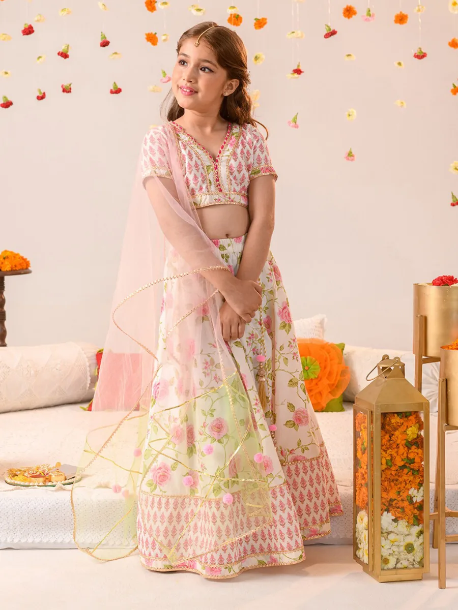 Girls Lehenga Blouse & Dupatta