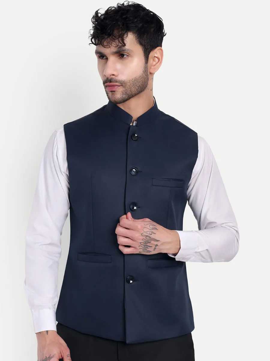 Lightweight Hooded Jacket