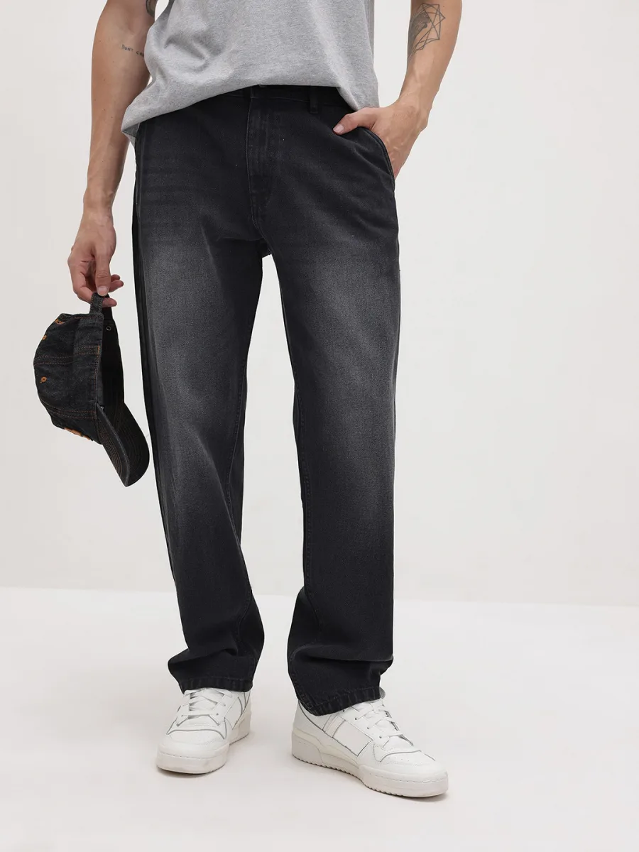Dewy Straight Fit Jeans