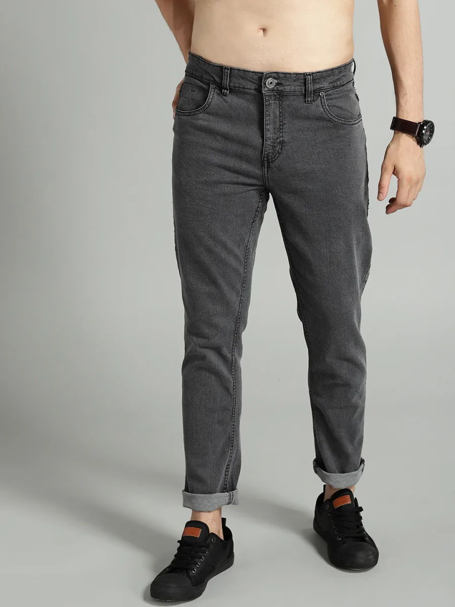 Men Slim Tapered Fit