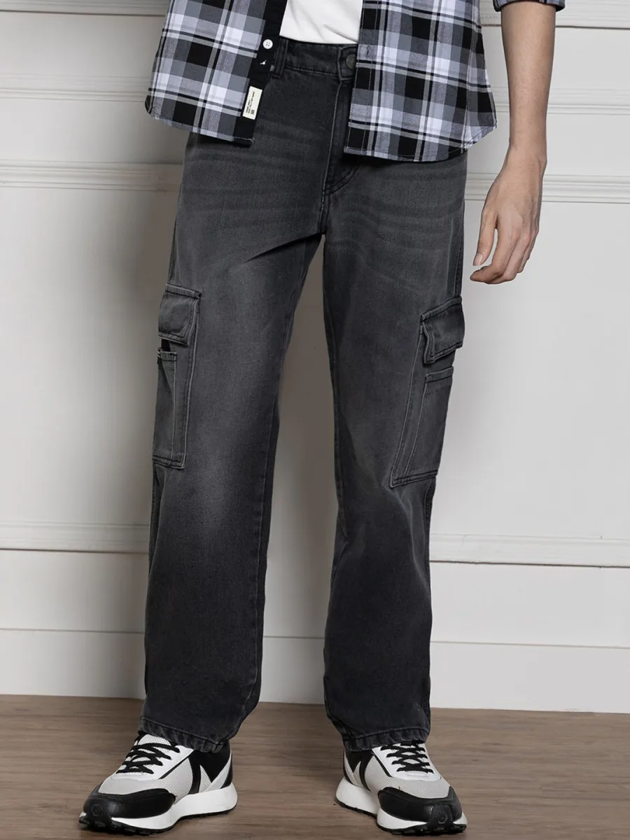 Men Relaxed Fit Jeans