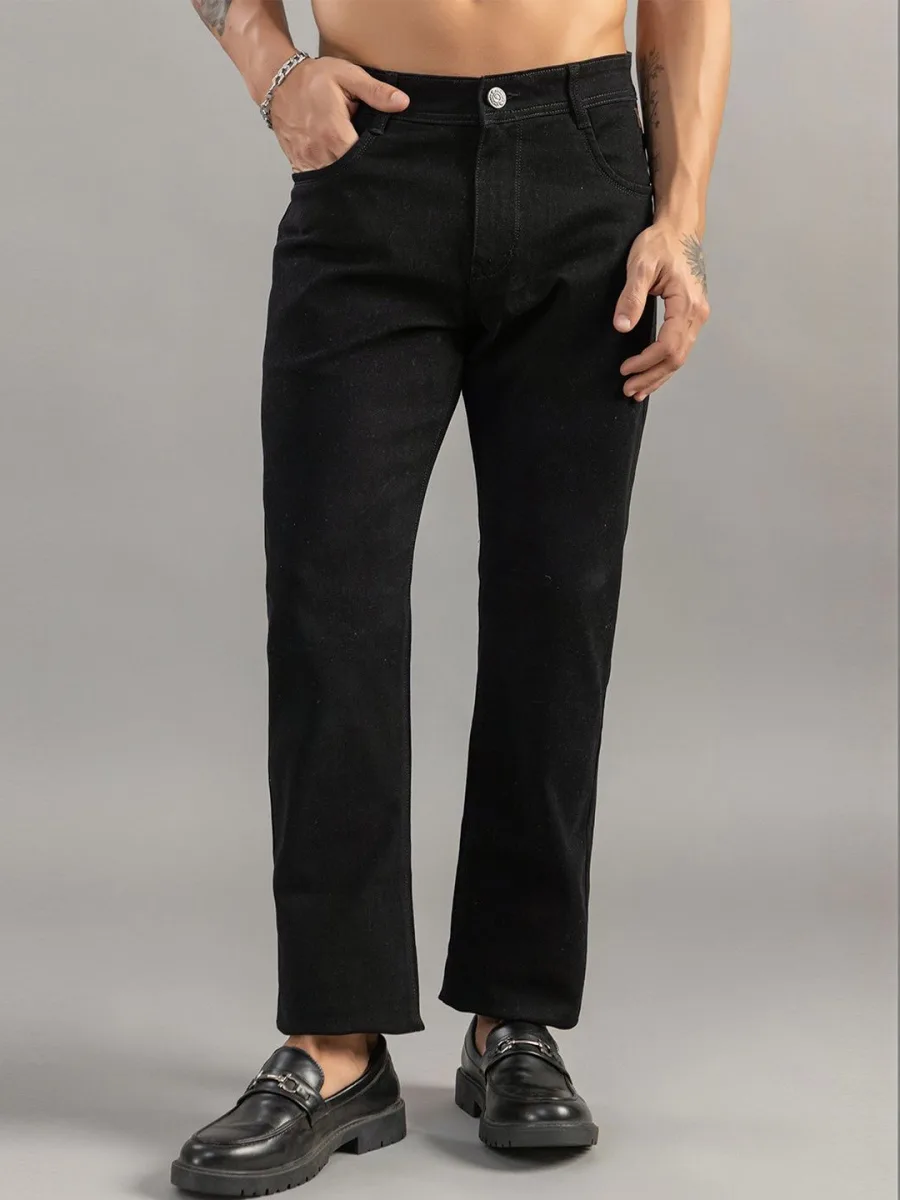 Men Straight Fit Mid-Rise Jeans