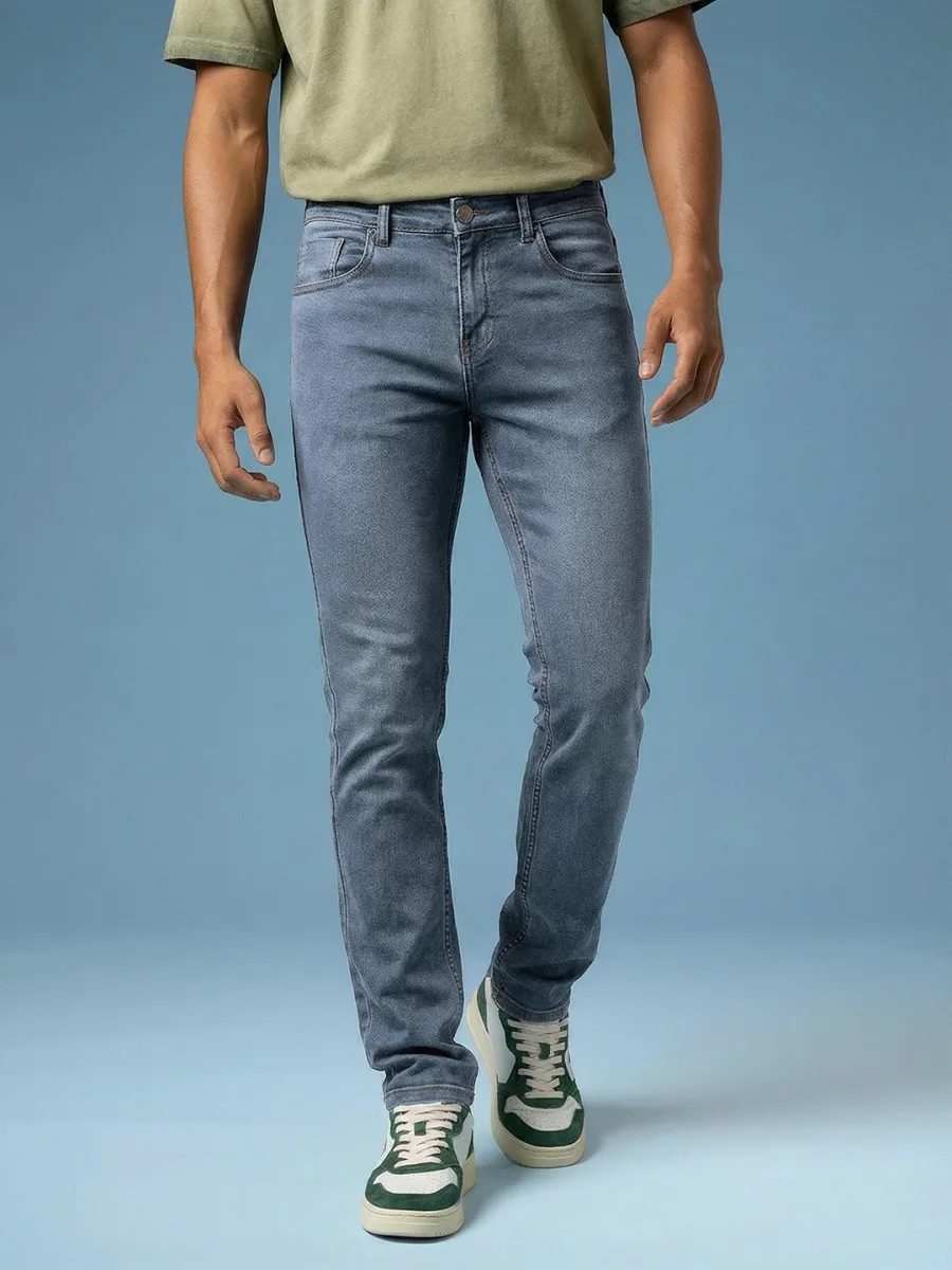 Men Straight Fit Jeans