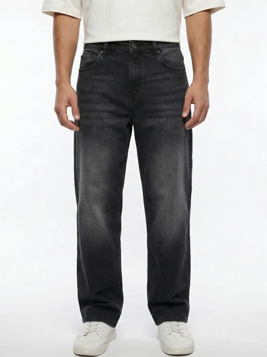 Men Relaxed Fit Mid-Rise Jeans