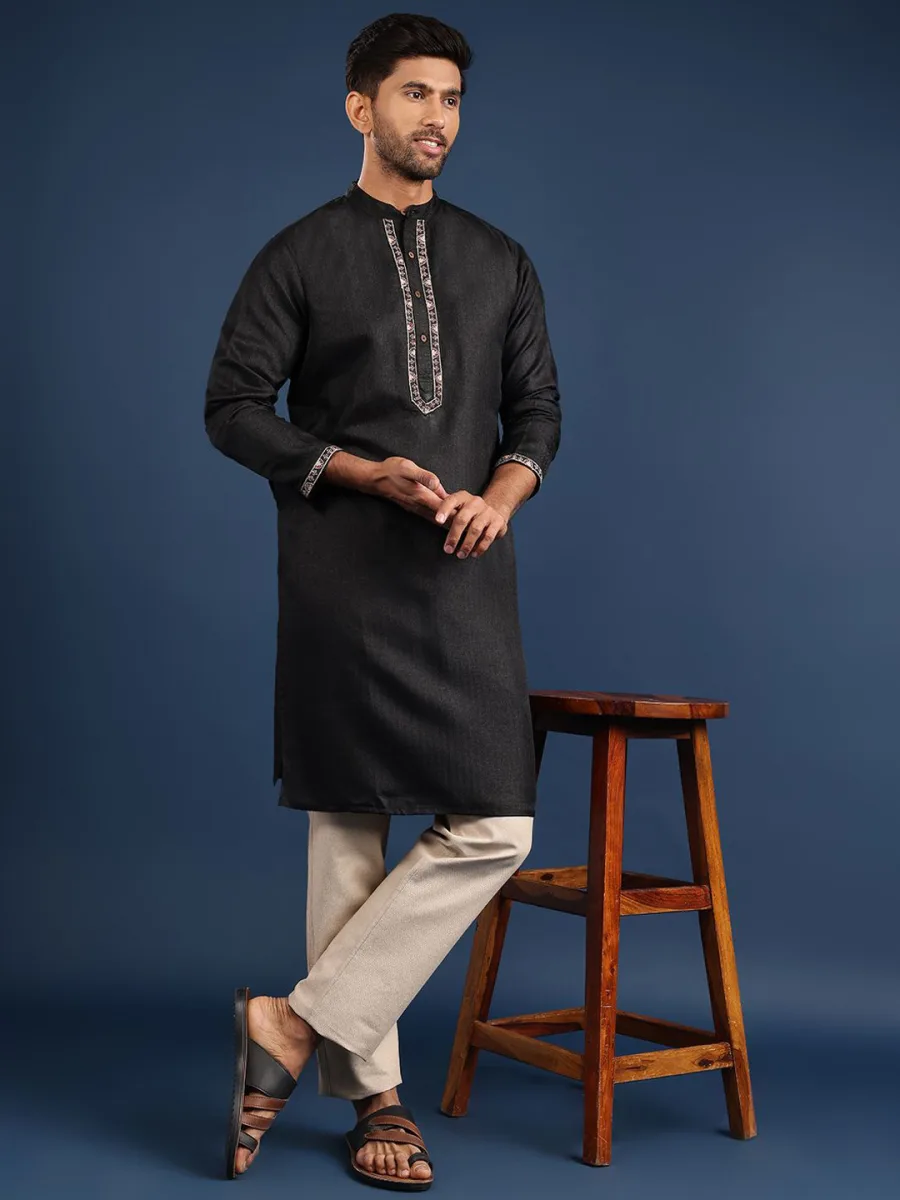 Yoke Design Straight Kurta