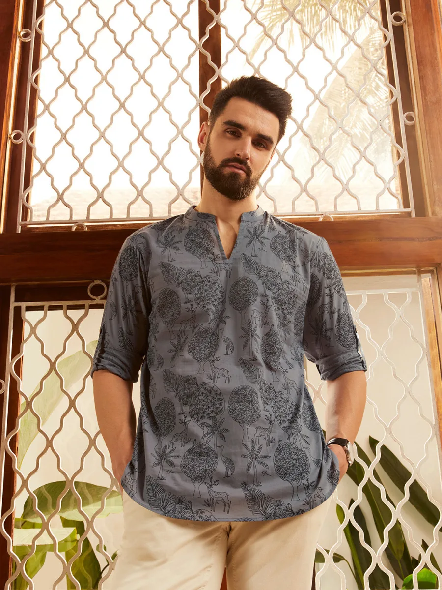 Men Quirky Printed Short Kurta