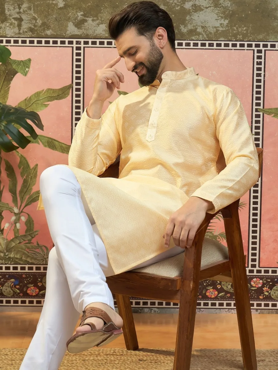Lightweight Embroidered Kurta
