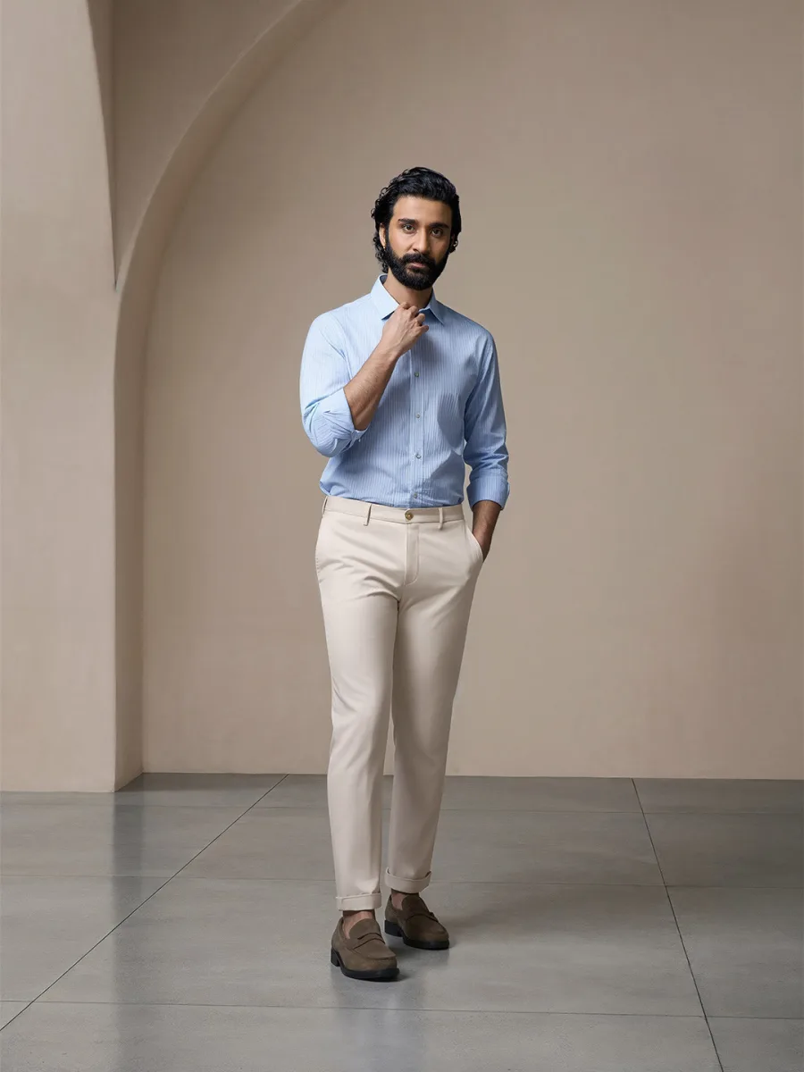 Men Mid-Rise Chinos Trousers