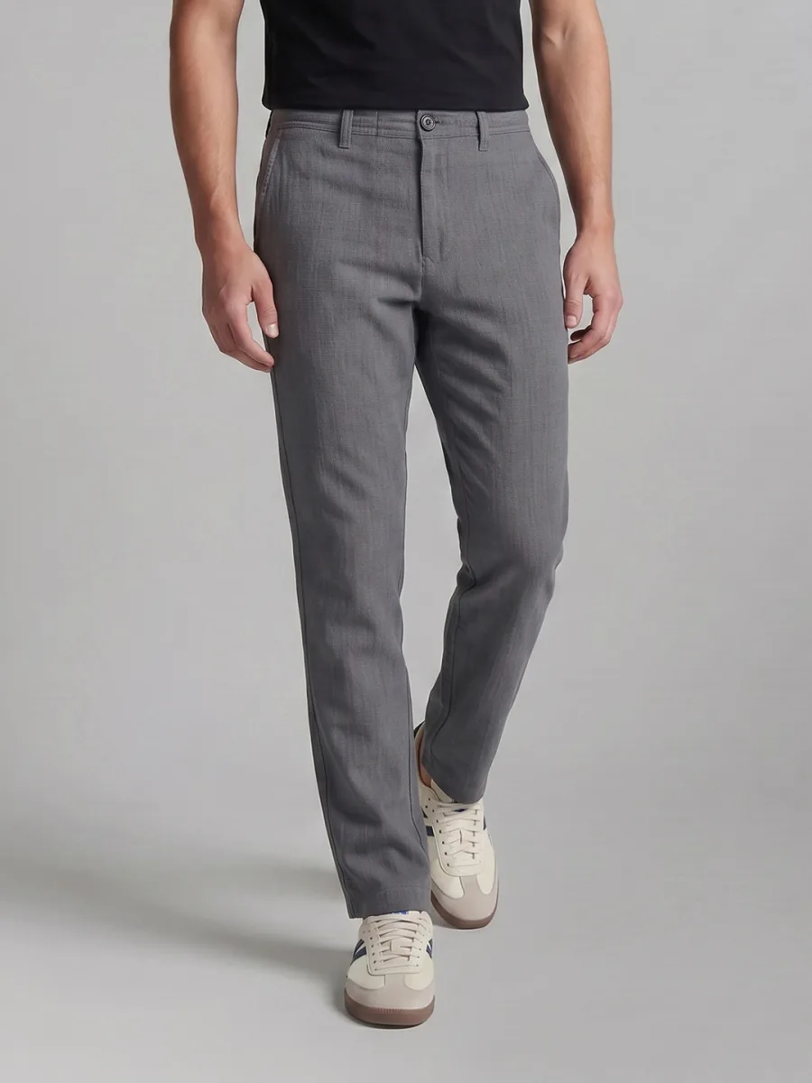Men Straight Fit Trousers
