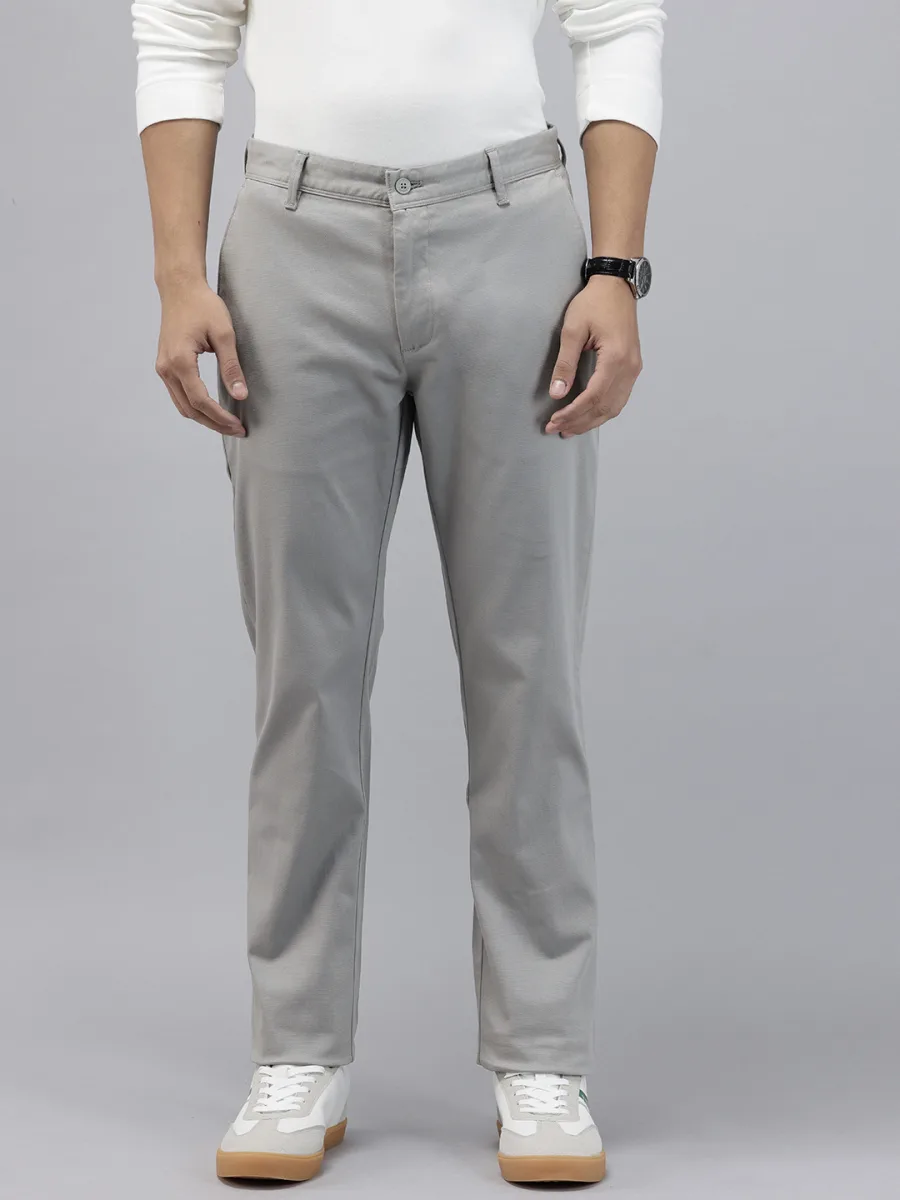 Matte Chinos