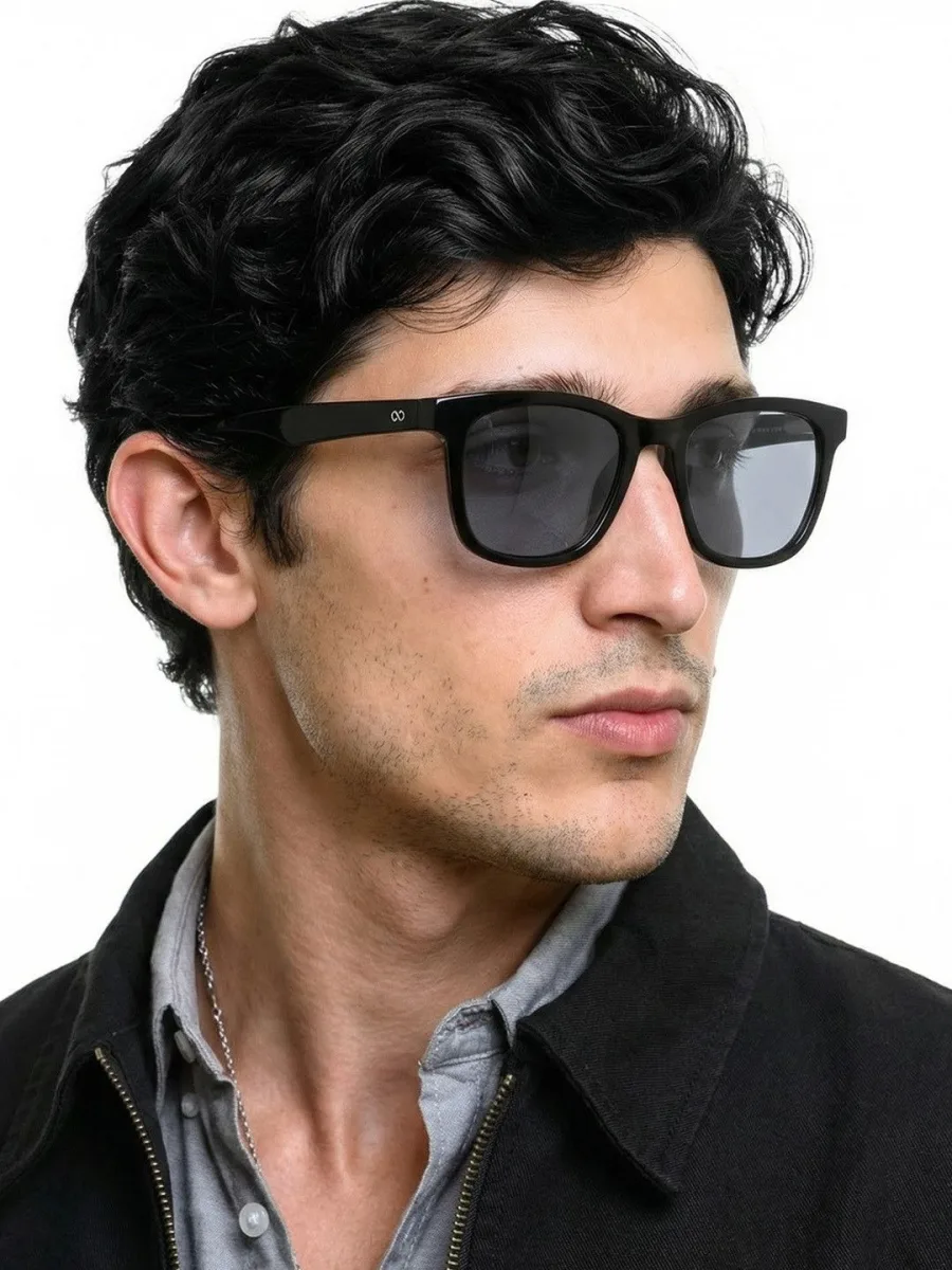 Black Wayfarer Sunglasses