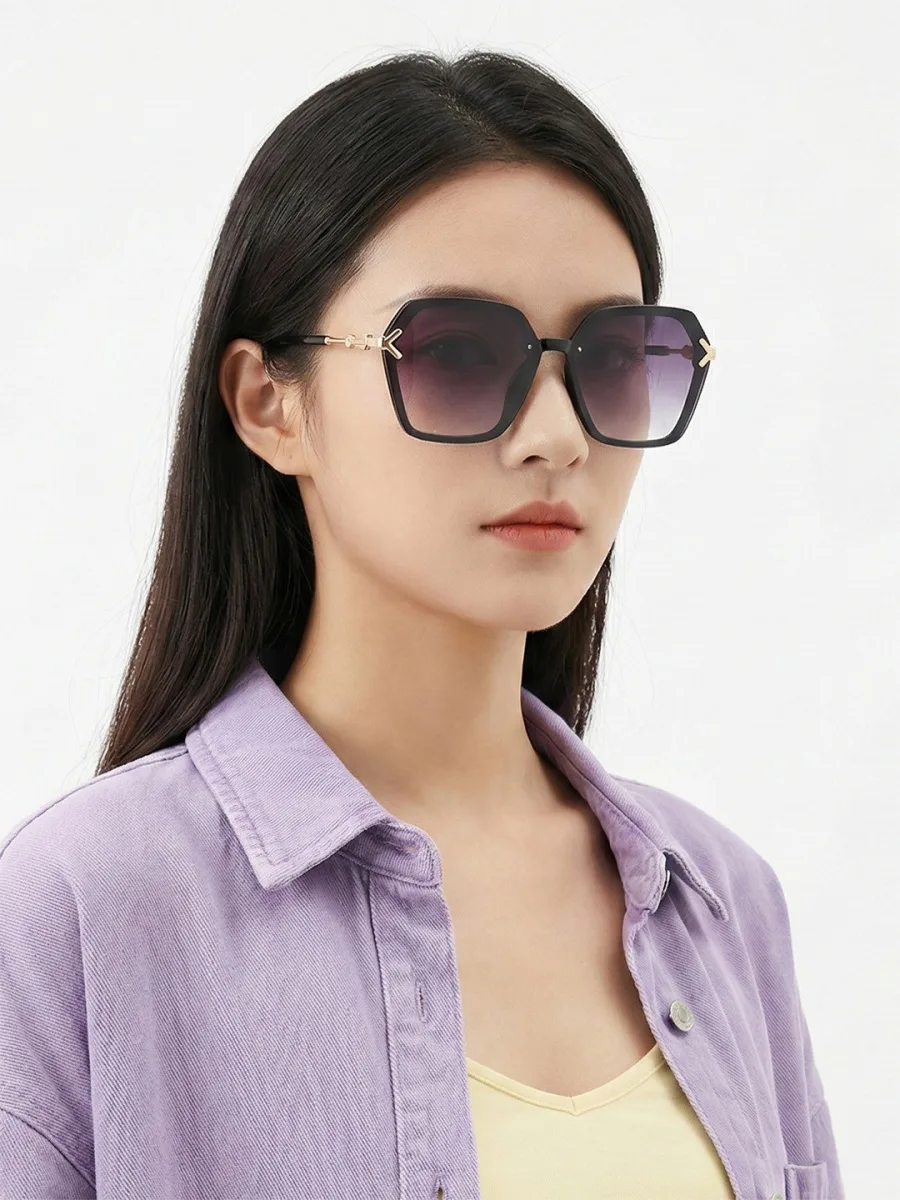 Black Oversized Sunglasses