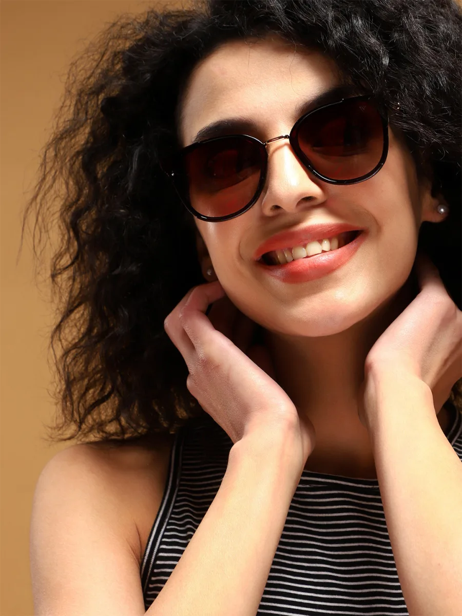 Black Round Tinted Sunglasses