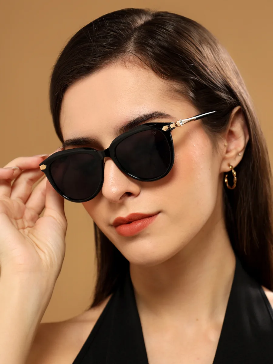 Black Cat-Eye Sunglasses