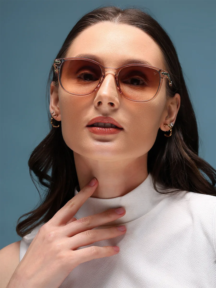 Women Wayfarer Sunglasses with UV Protected Lens