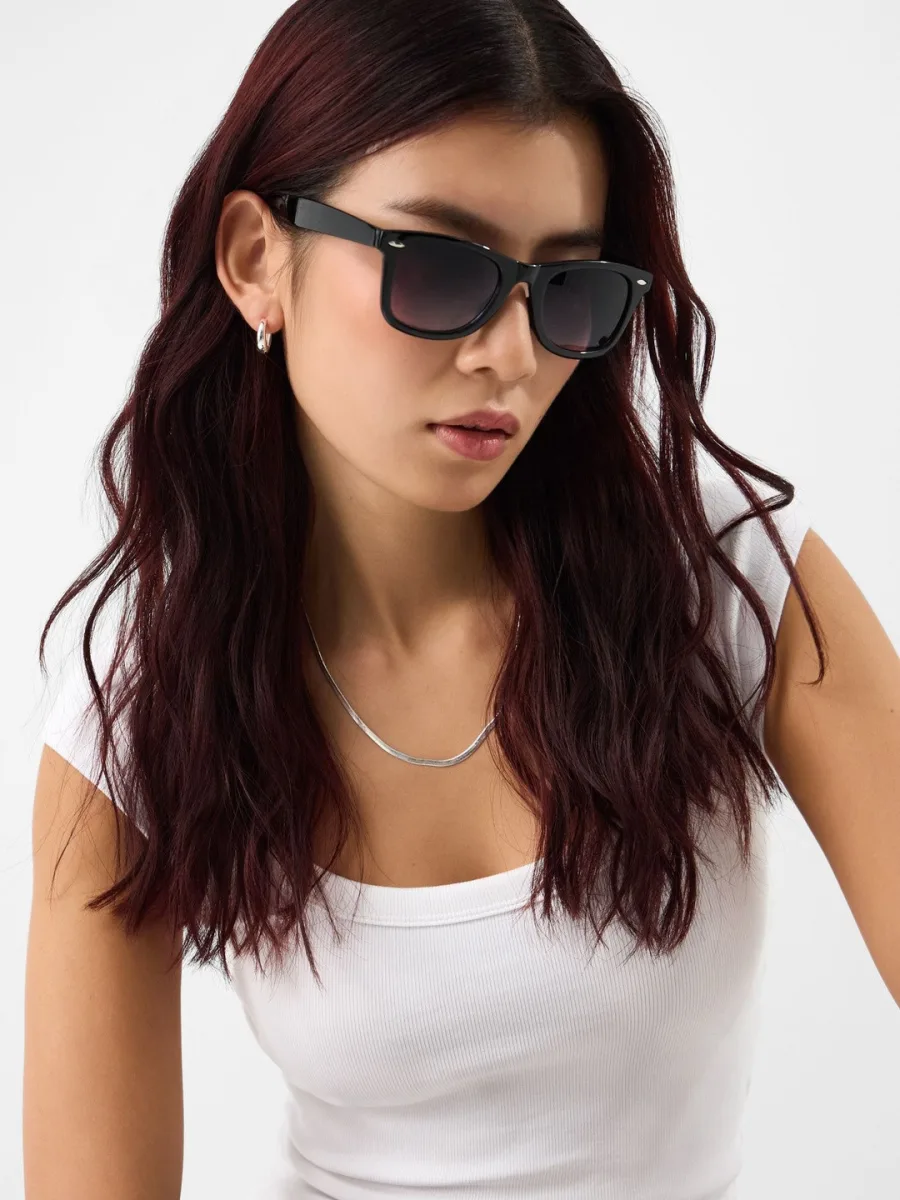 Black Wayfarer Sunglasses