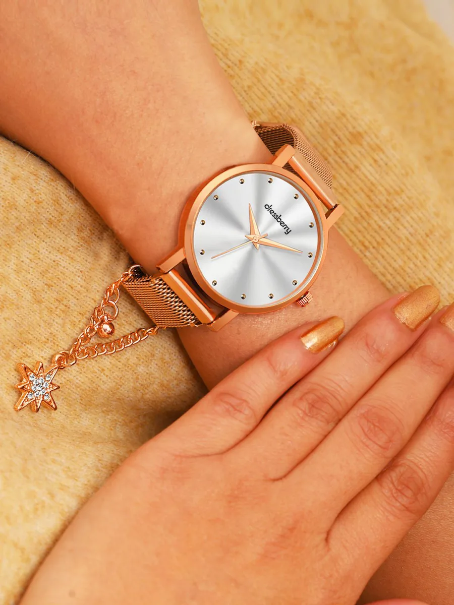 Rose Gold Mesh Analog Watch