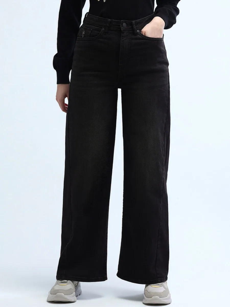 Nourishing Straight Fit Jeans