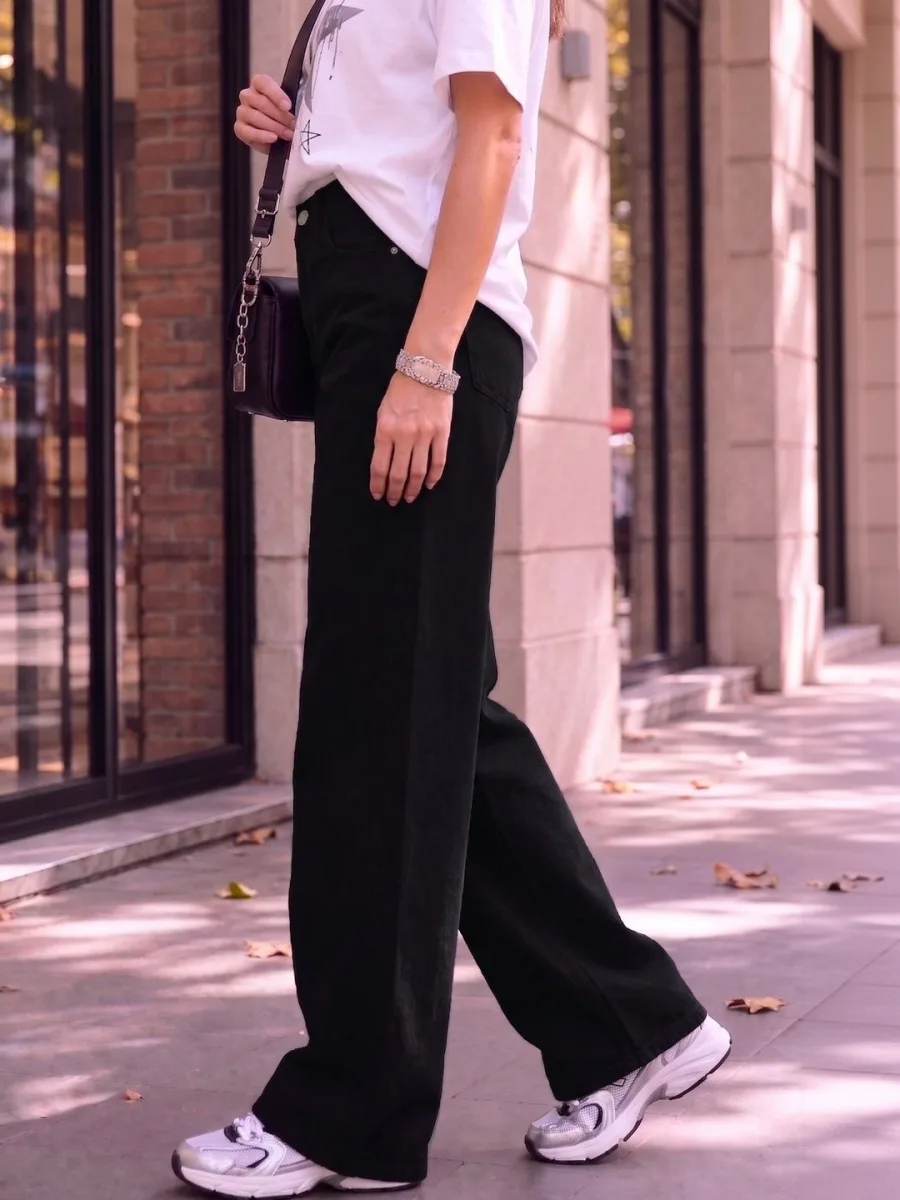 Essential Bootcut Jeans — Sand