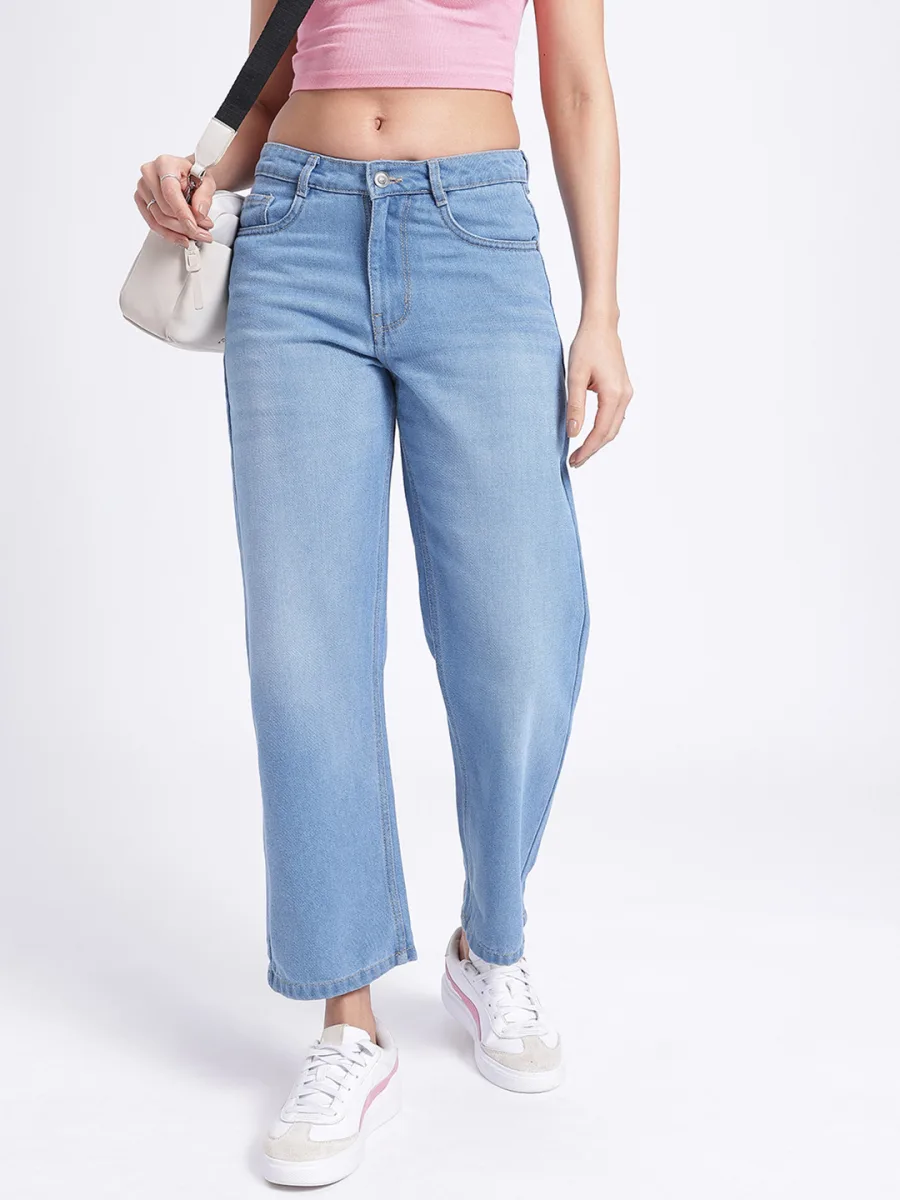 Light Fade Straight Fit Jeans
