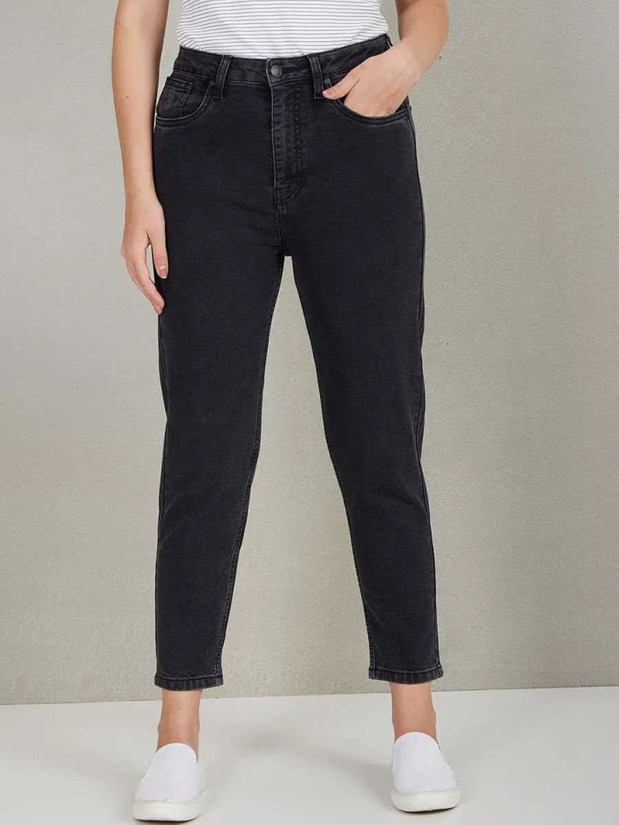 Straight Fit Jeans