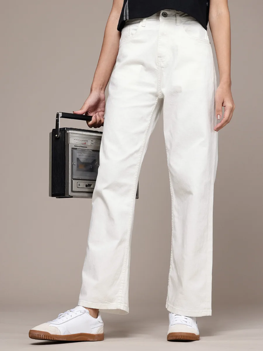 Women Straight Fit Jeans