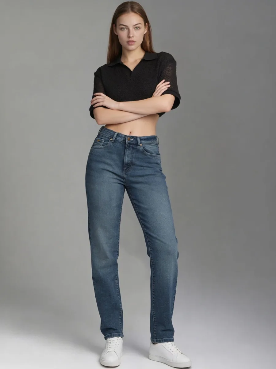 Women Straight Fit High-Rise Jeans