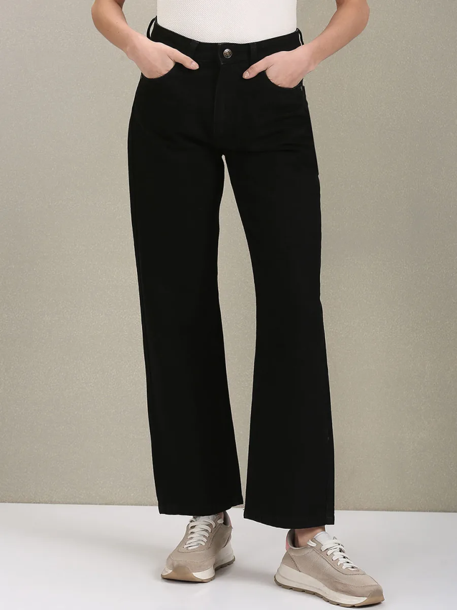Women Clean Look Bootcut Jeans