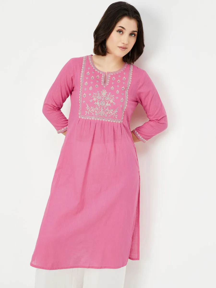 Women Yoke Design Kurta