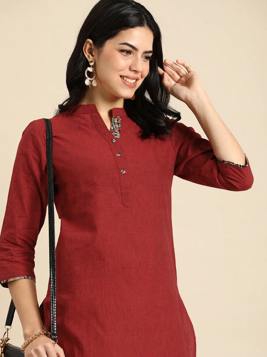 Women Solid Straight Kurta