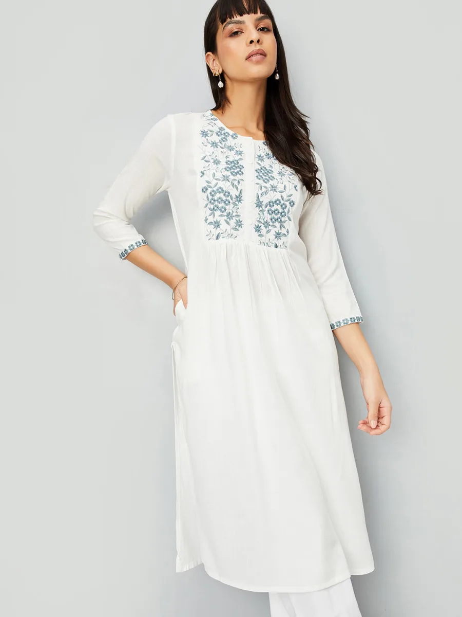 Floral Embroidered Kurta
