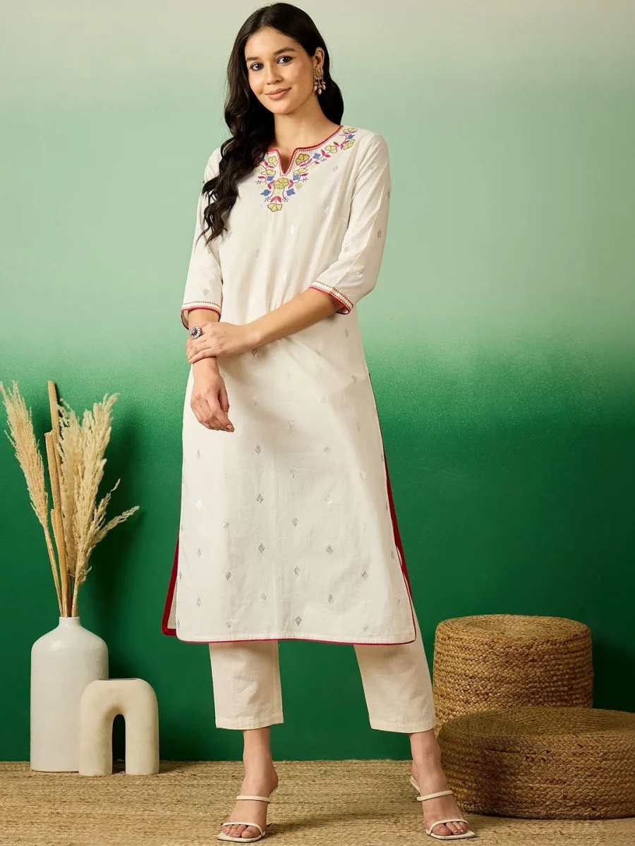 Women Embroidered Kurta