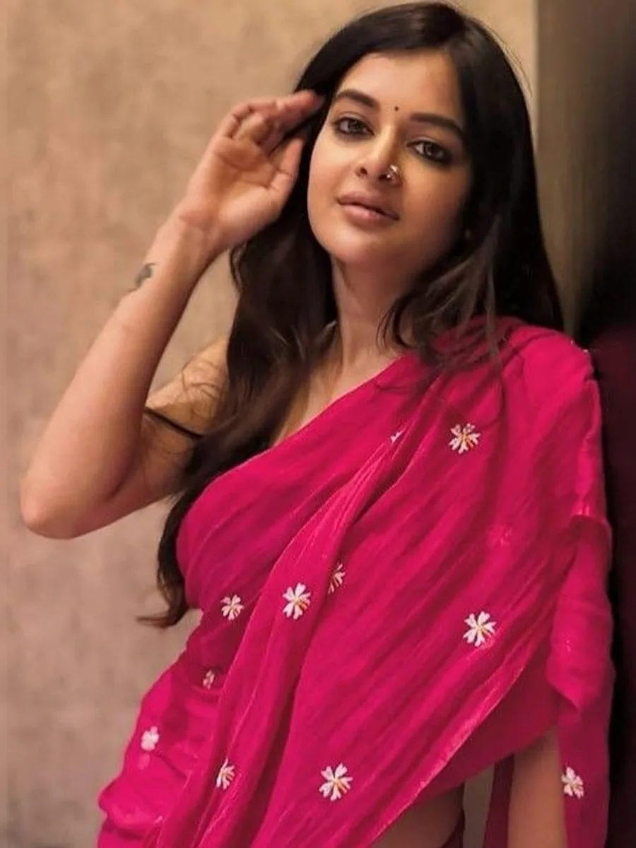 Embellished Taant Pure Cotton Saree