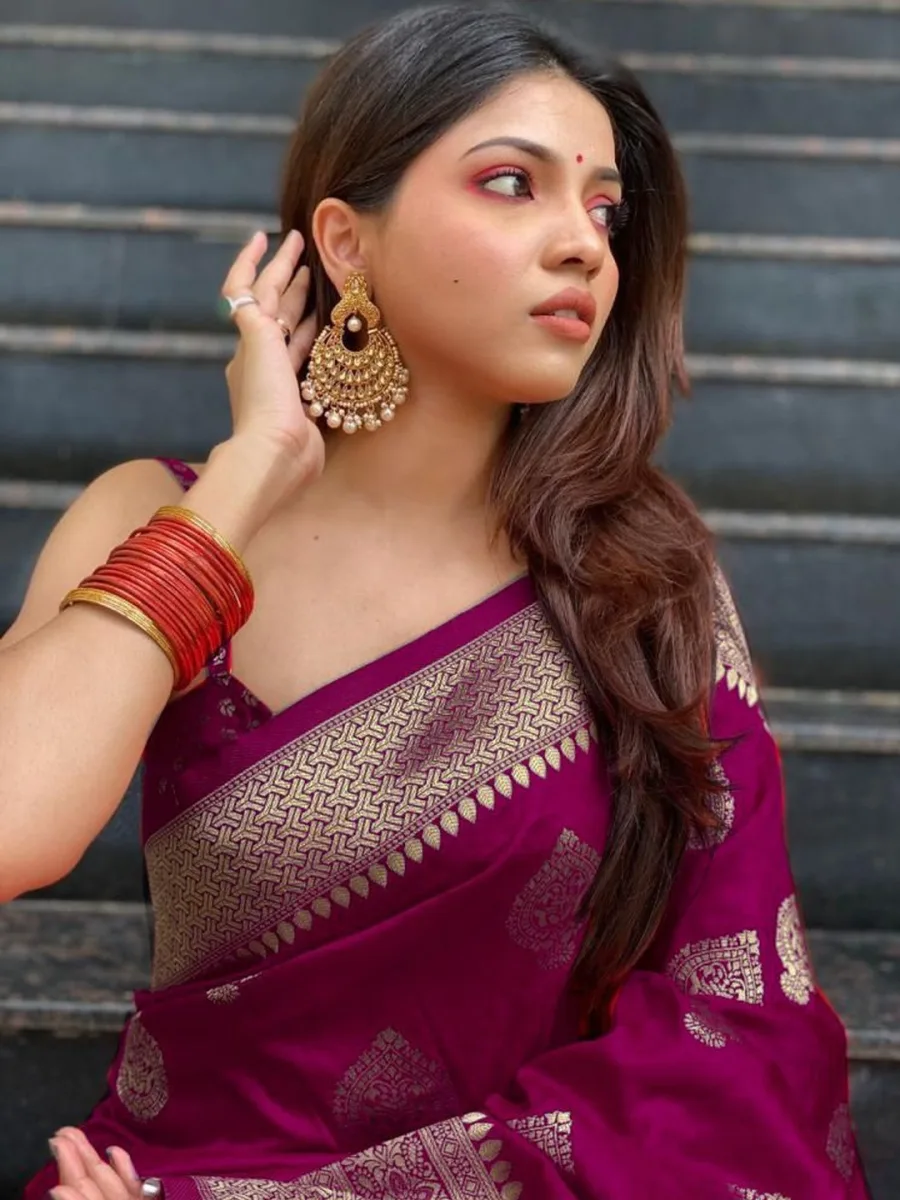 Woven Design Kanjeevaram Saree