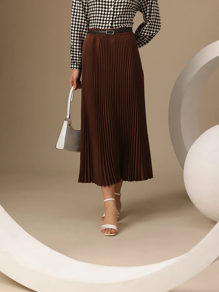 Lightweight Pleated Skirt