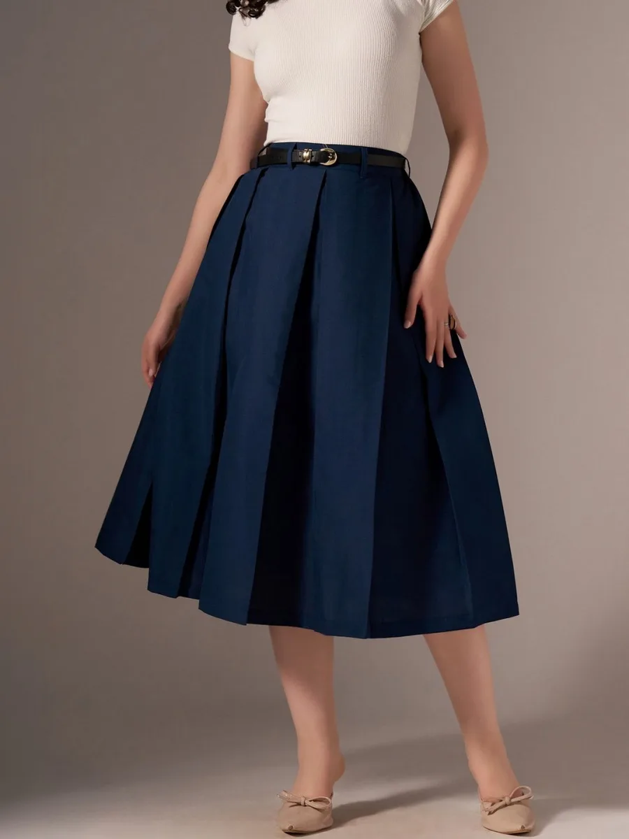 Lightweight Pencil Skirt